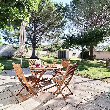 Mas De Plisset Saint-Gilles (Gard)
