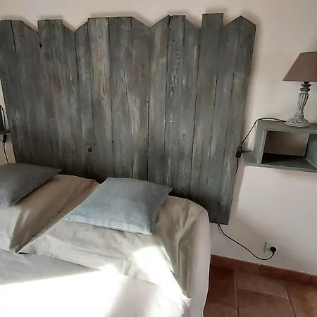 Apartment Mas De Plisset Saint-Gilles (Gard)